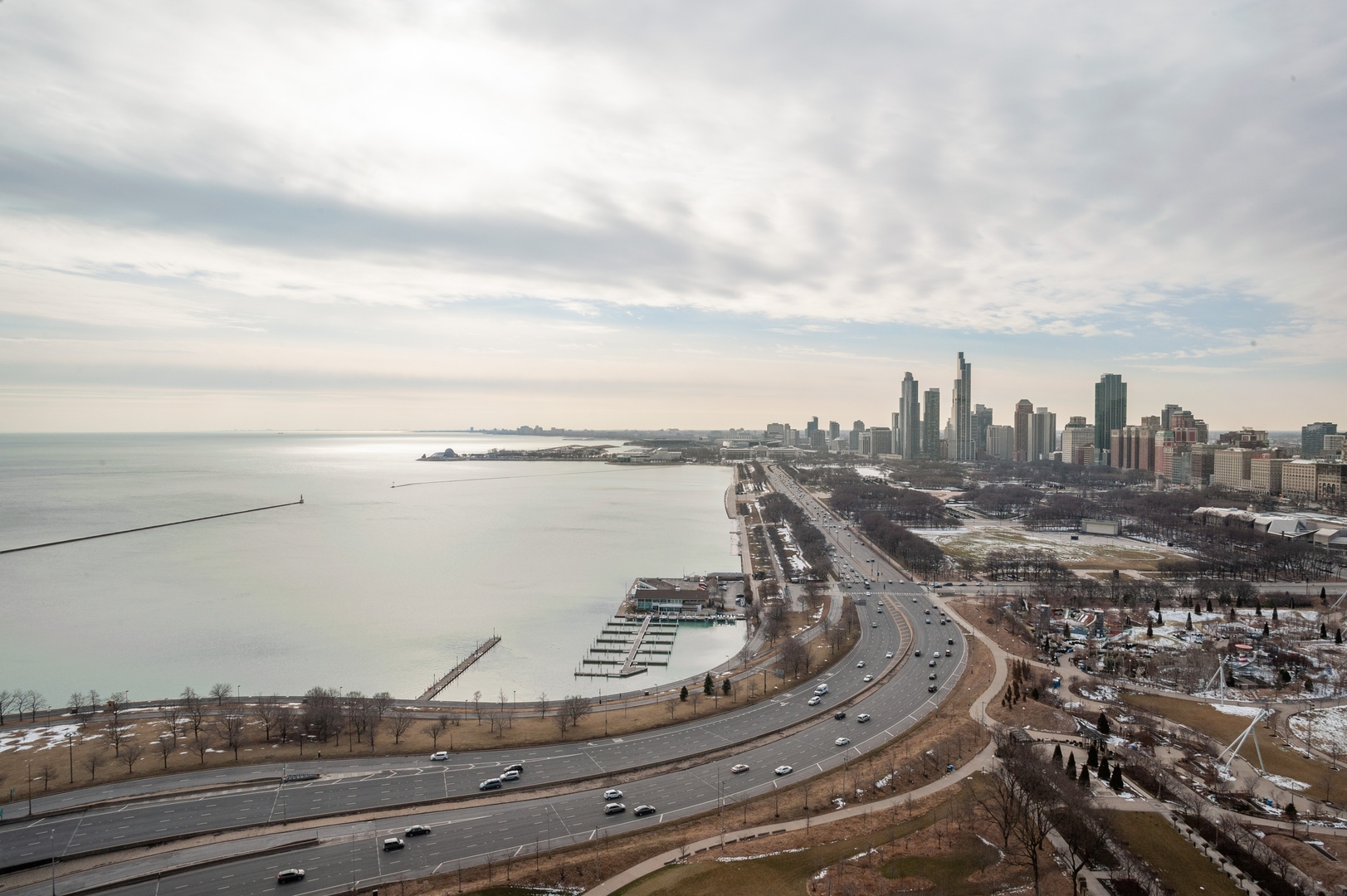 400 E RANDOLPH Street Unit: 3301