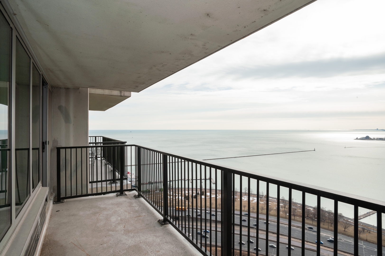 400 E RANDOLPH Street Unit: 3301