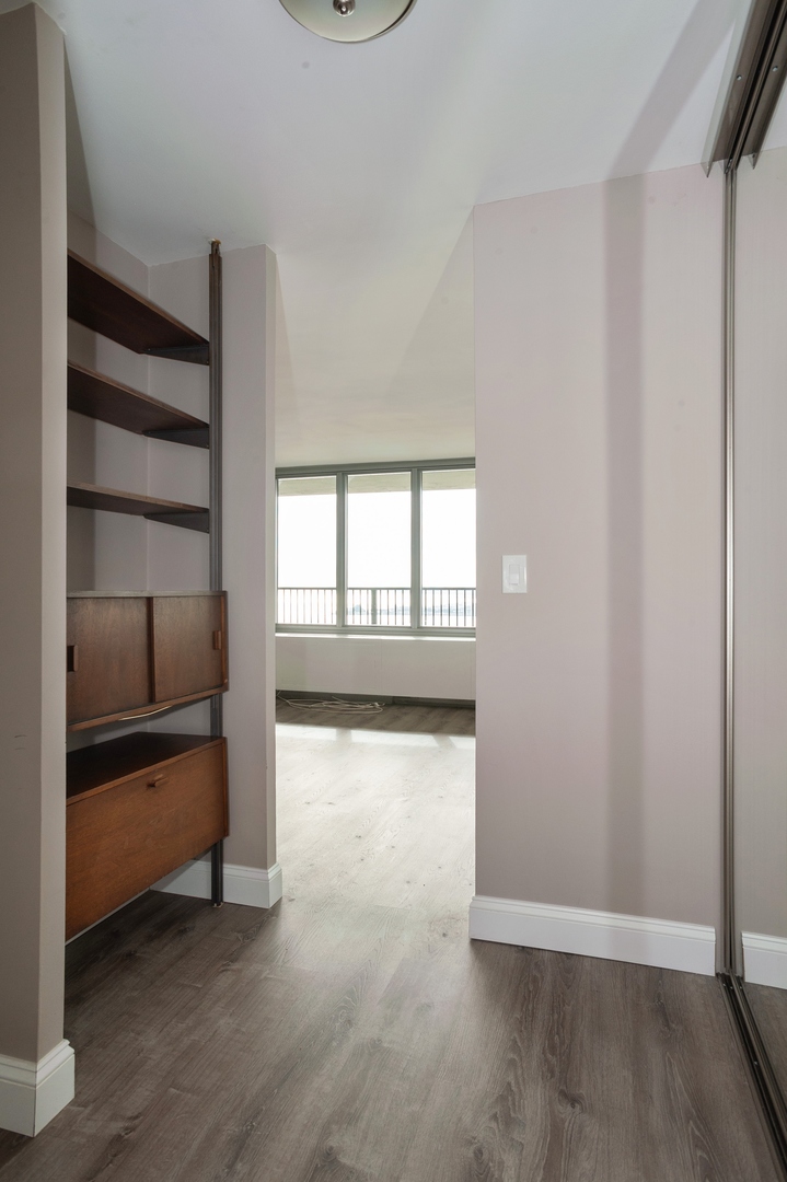 400 E RANDOLPH Street Unit: 3301