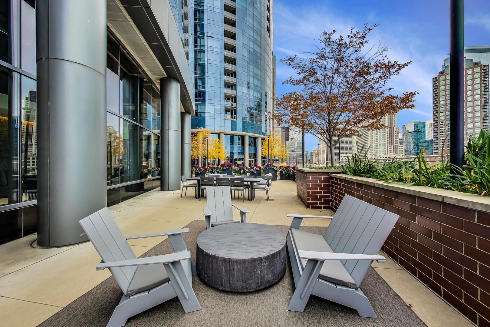 450 E WATERSIDE Drive Unit: 409