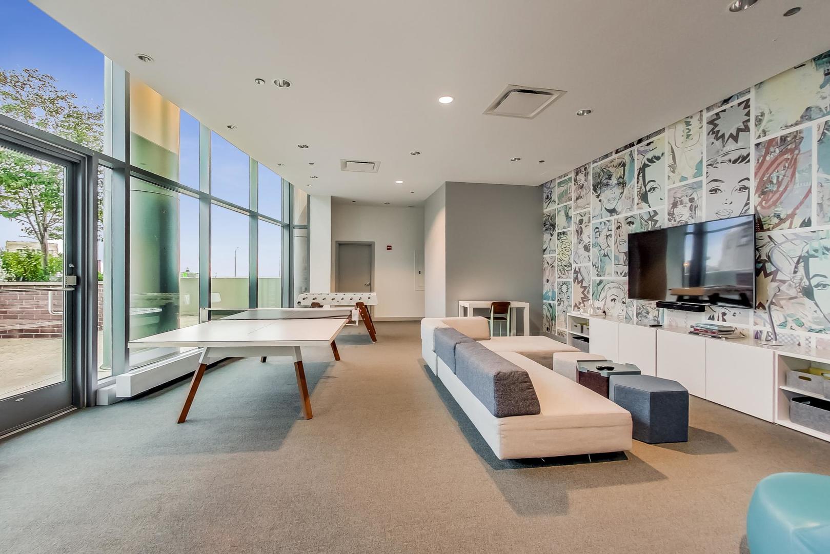 450 E WATERSIDE Drive Unit: 409