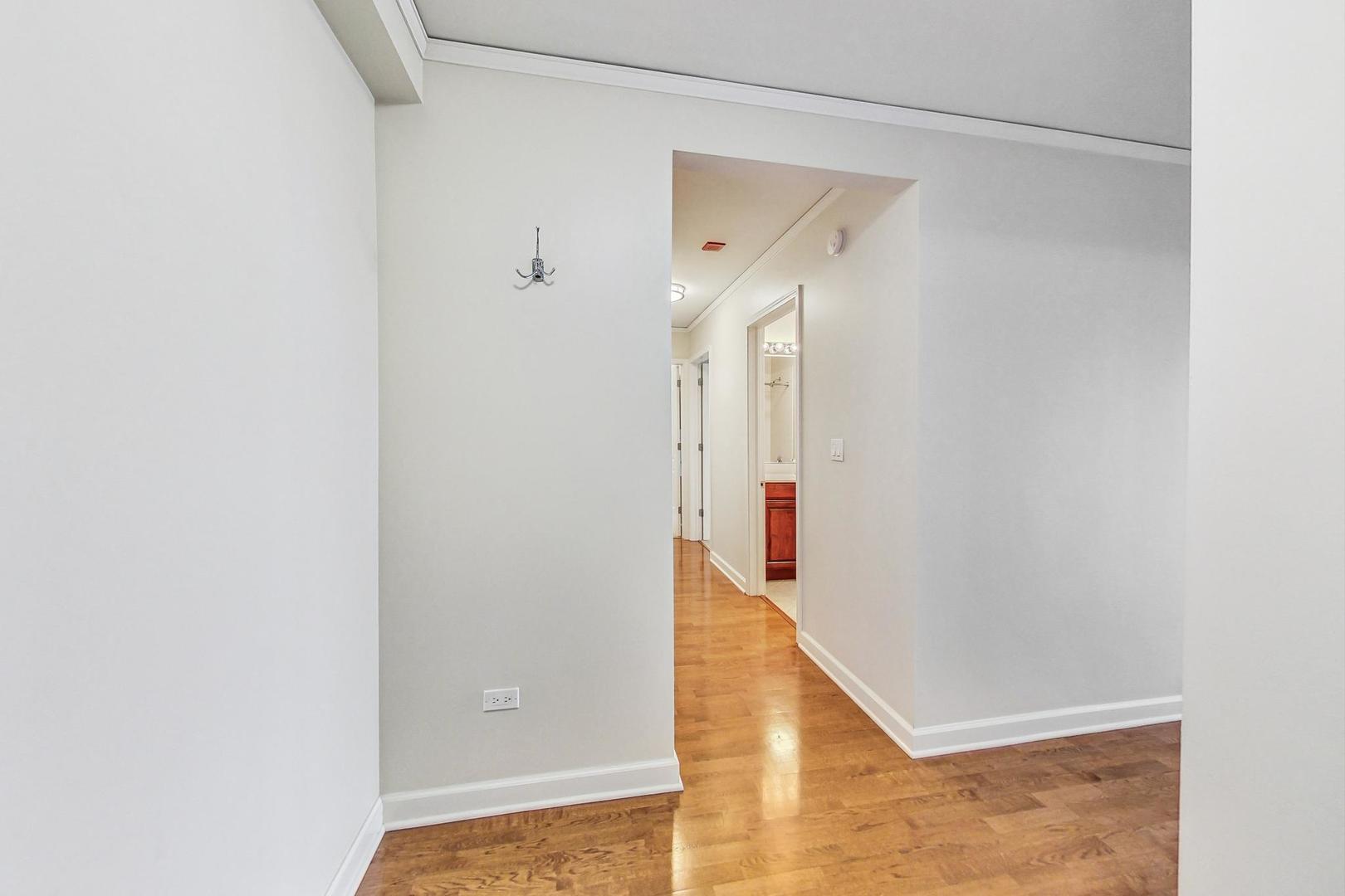 420 E Waterside Drive Unit: 2212