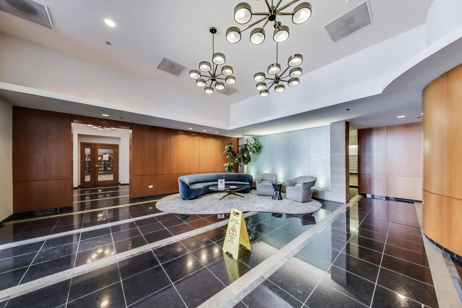 420 E Waterside Drive Unit: 2212