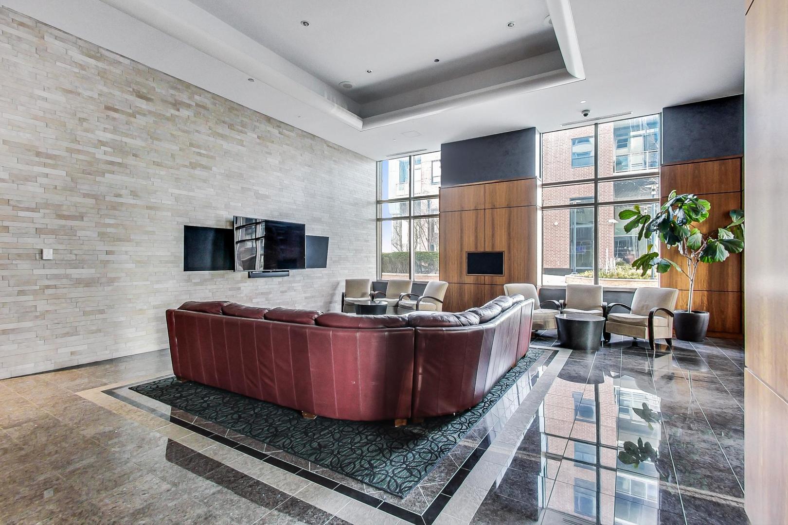 420 E Waterside Drive Unit: 2212