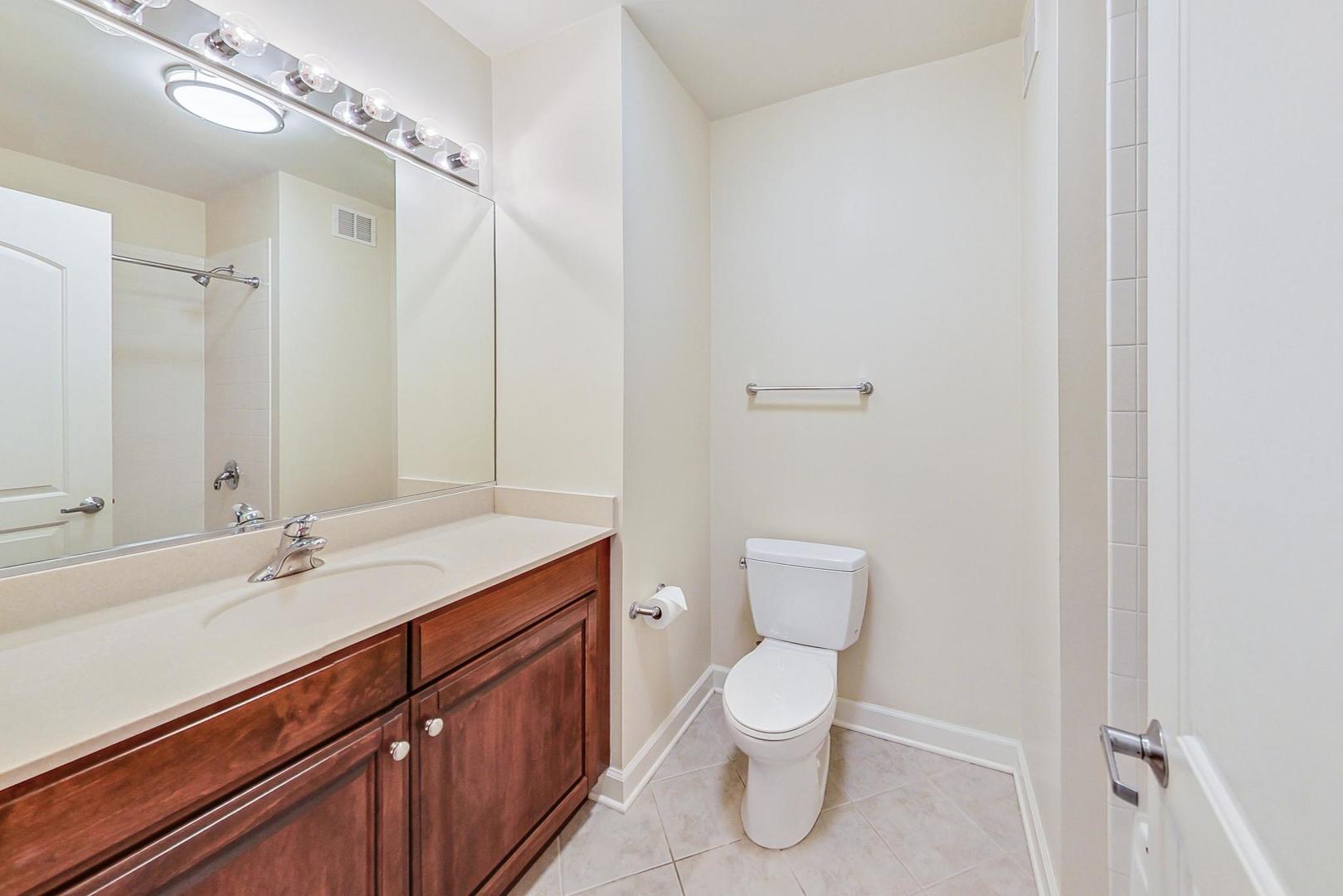 420 E Waterside Drive Unit: 2212