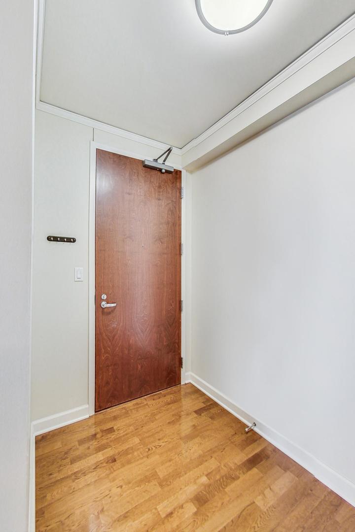 420 E Waterside Drive Unit: 2212