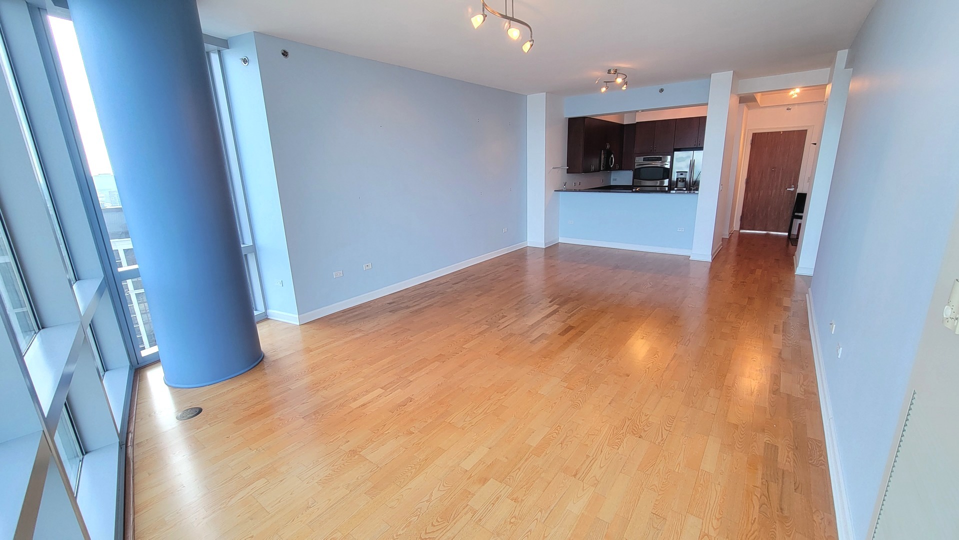 1211 S PRAIRIE Avenue Unit: 2903