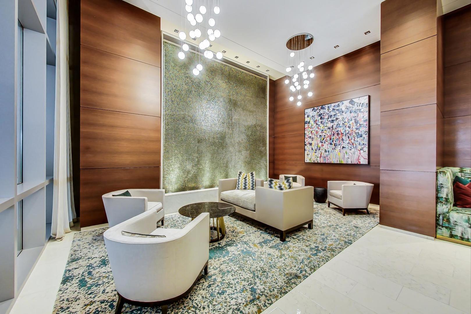 1211 S PRAIRIE Avenue Unit: 2903