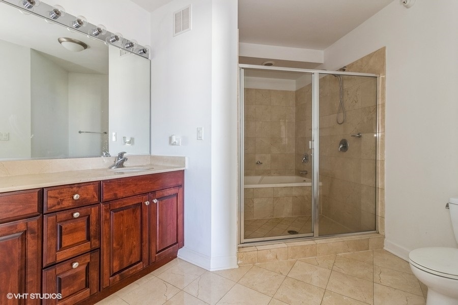 420 E Waterside Drive Unit: 2910