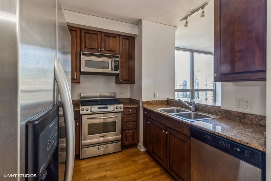 420 E Waterside Drive Unit: 2910