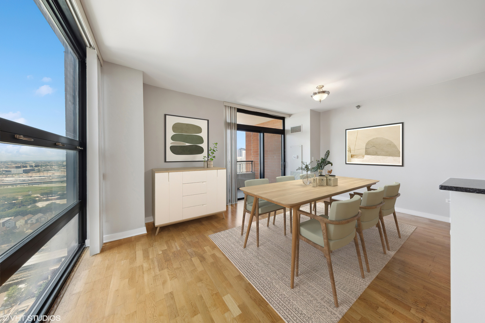 1160 S MICHIGAN Avenue Unit: 2603