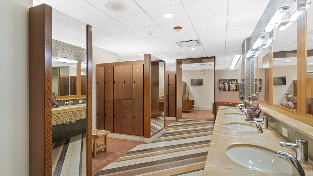 400 E Randolph Street Unit: 2028