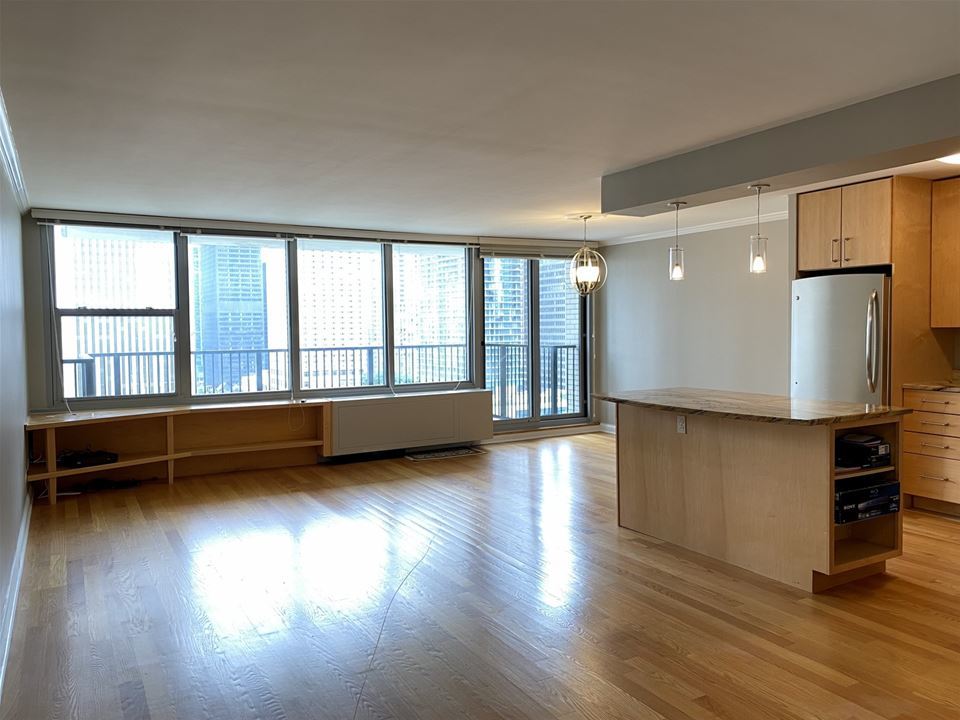 400 E Randolph Street Unit: 2028