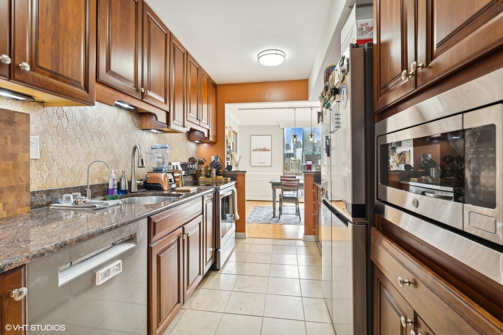 1310 N Ritchie Court Unit: 19B