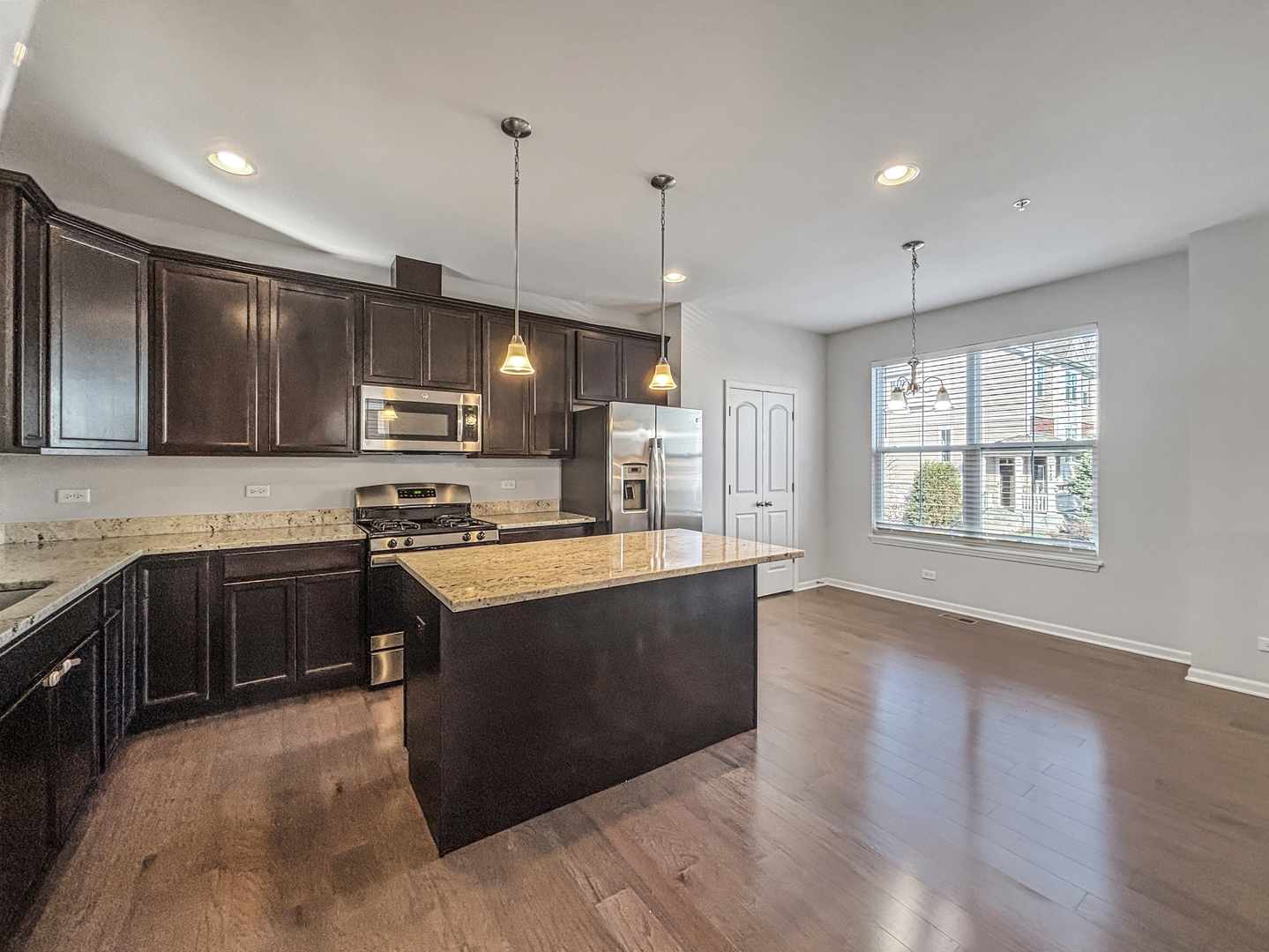 1189 Evergreen Avenue