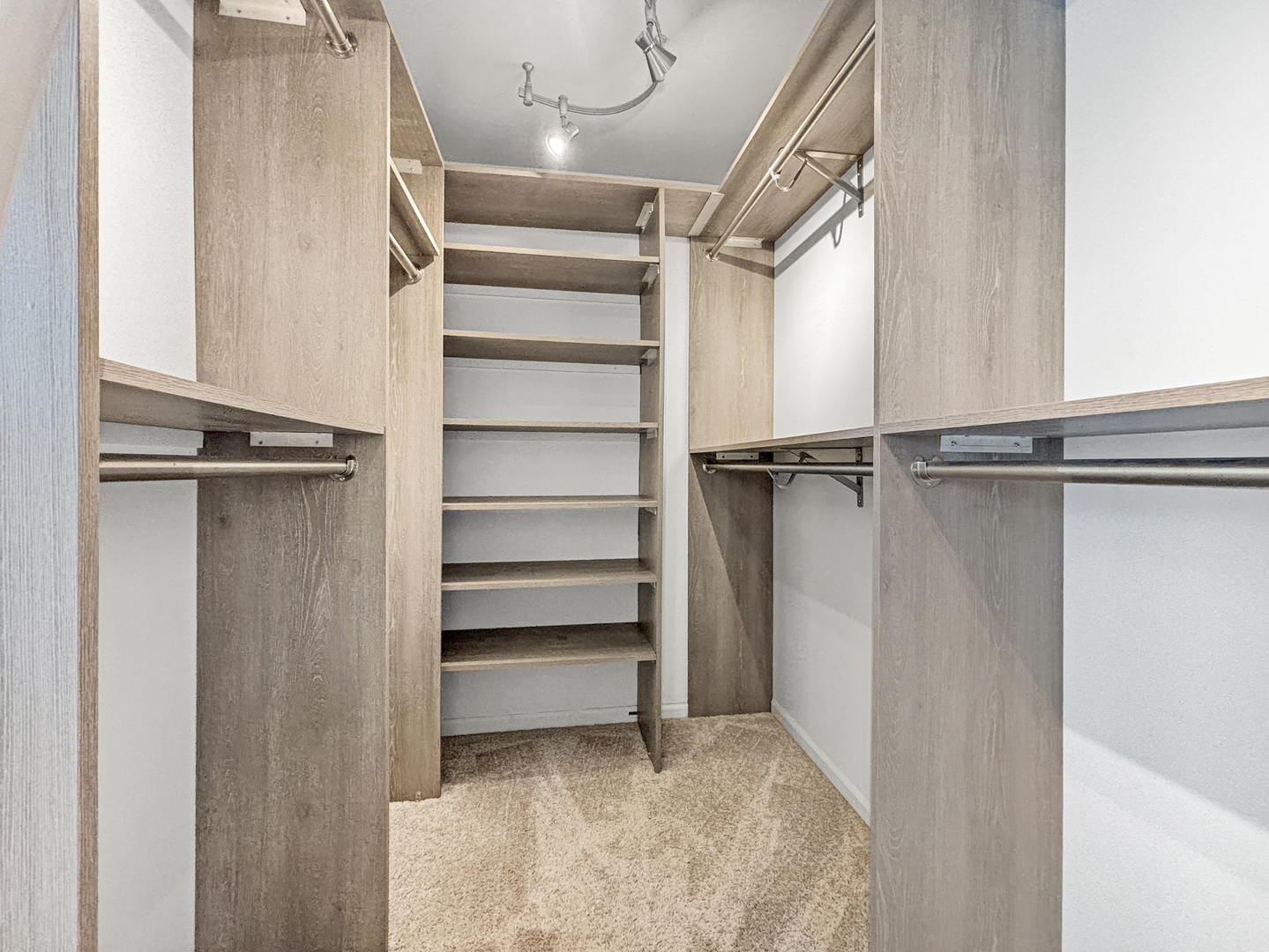 1189 Evergreen Avenue