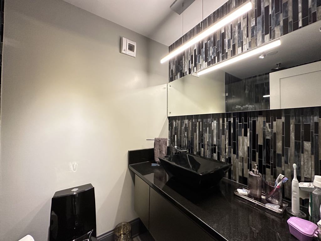 1230 N STATE Parkway Unit: 14B