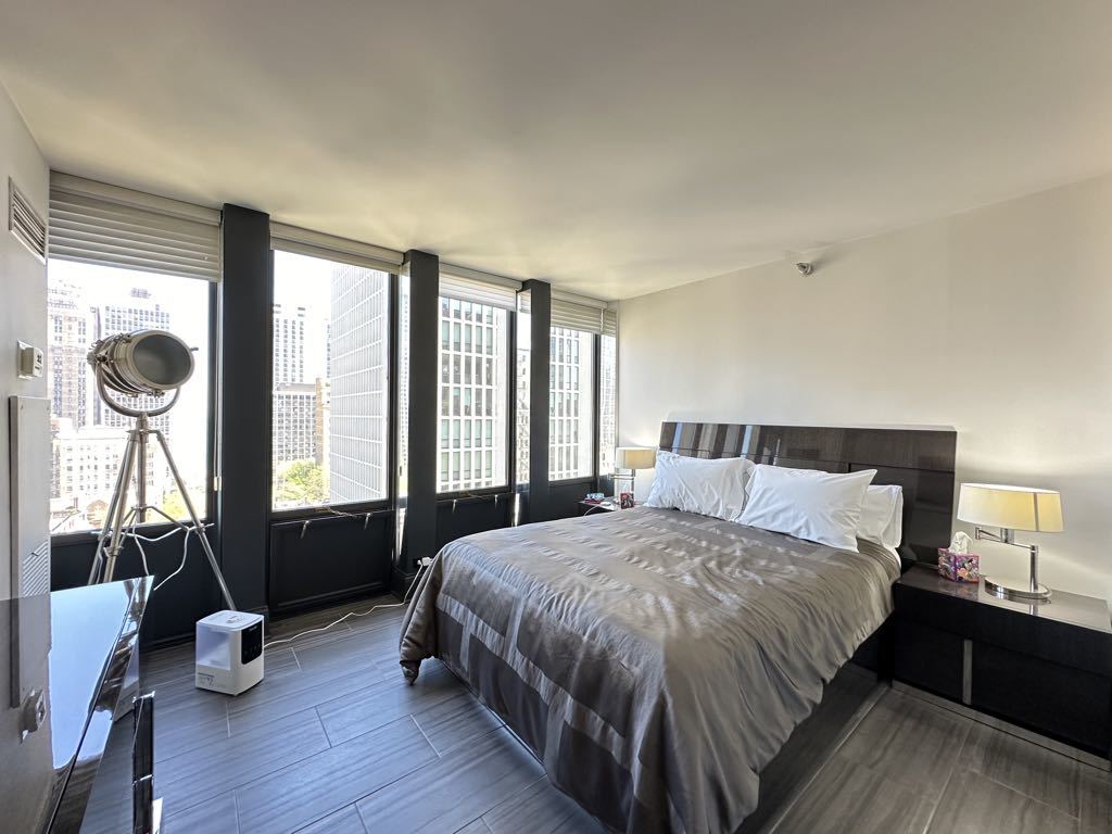 1230 N STATE Parkway Unit: 14B