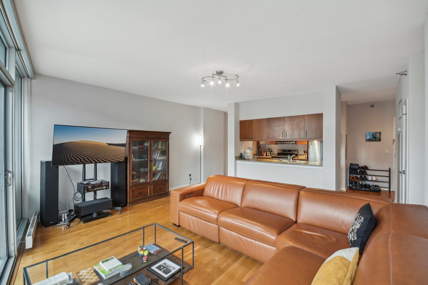 611 S Wells Street Unit: 1305