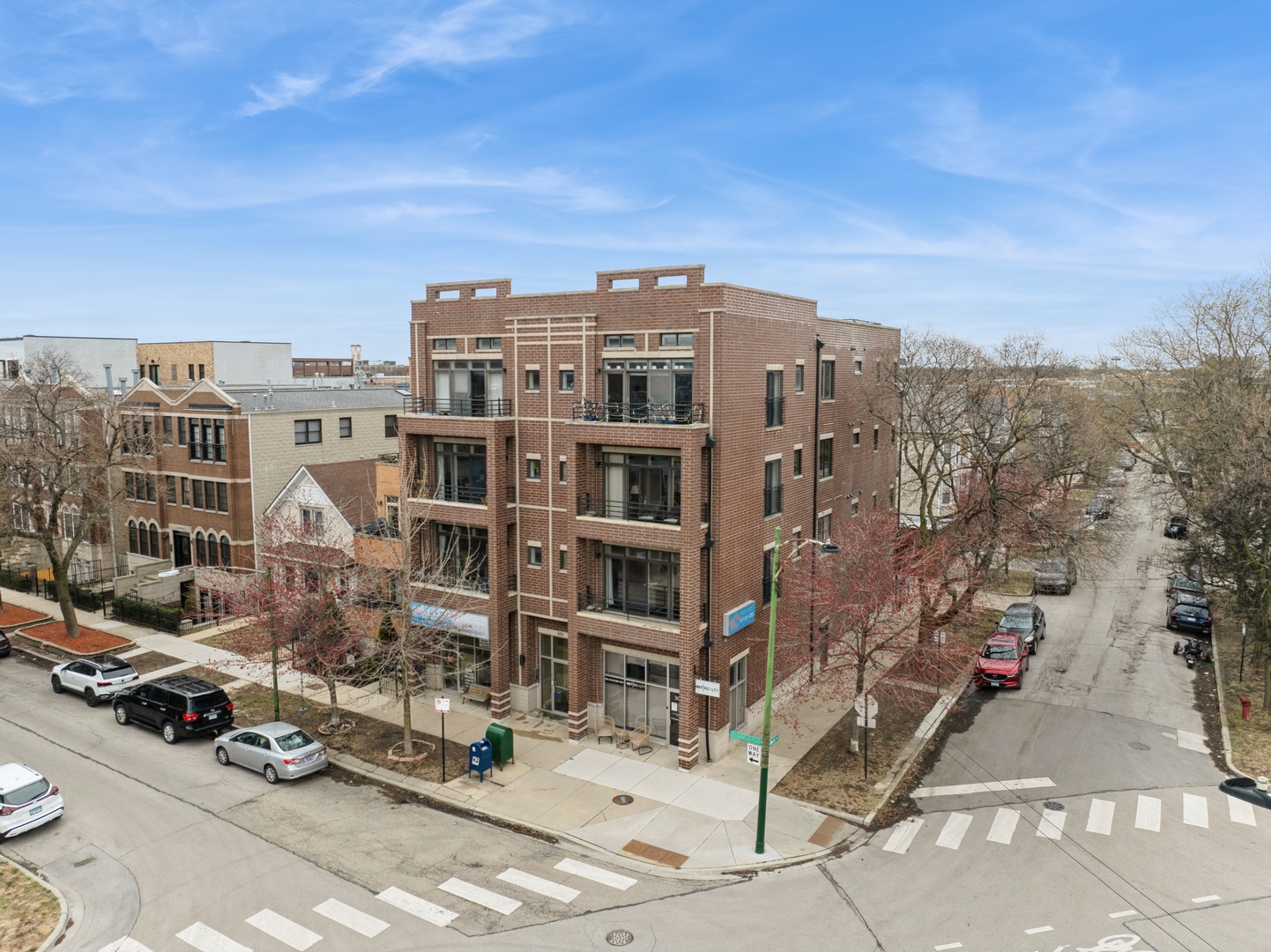 3056 N Oakley Avenue Unit: 2N