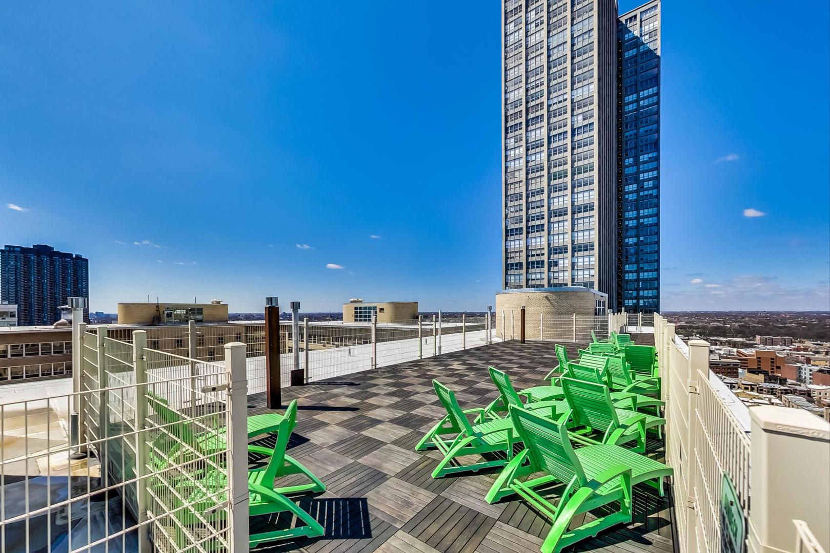 3950 N LAKE SHORE Drive Unit: 1411