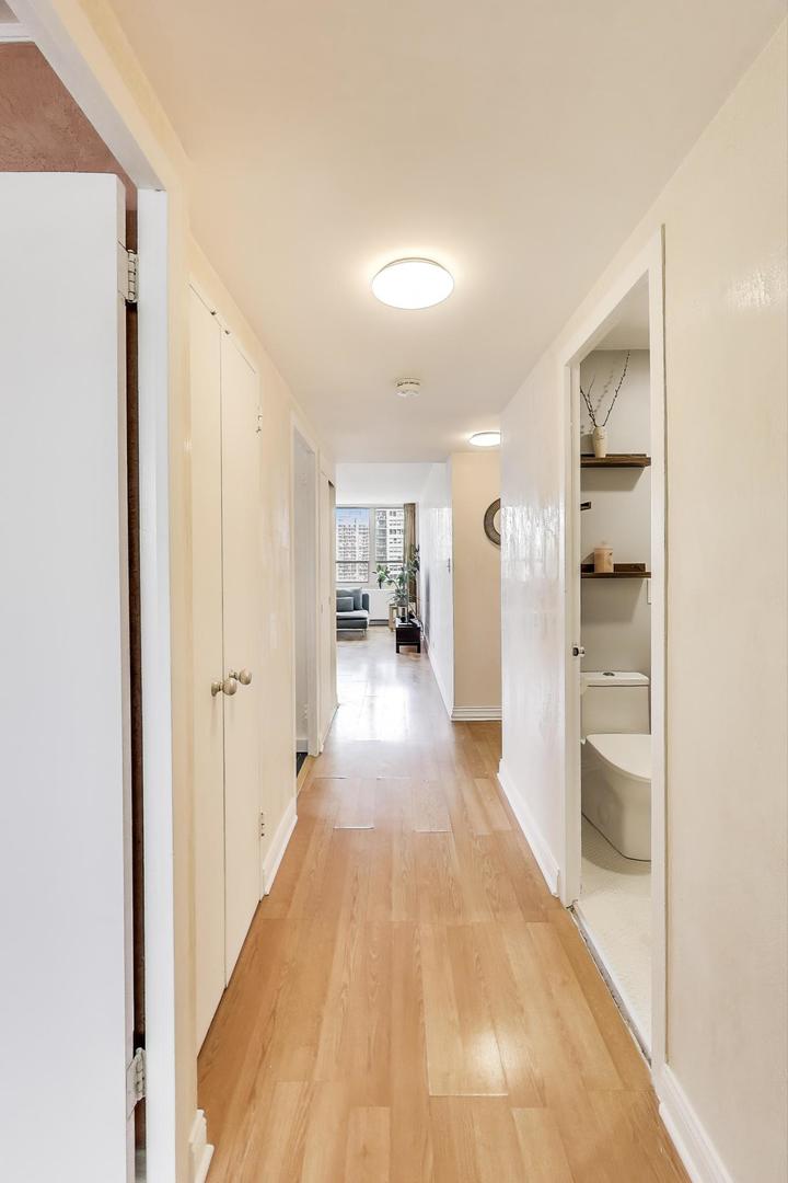 3950 N LAKE SHORE Drive Unit: 1411