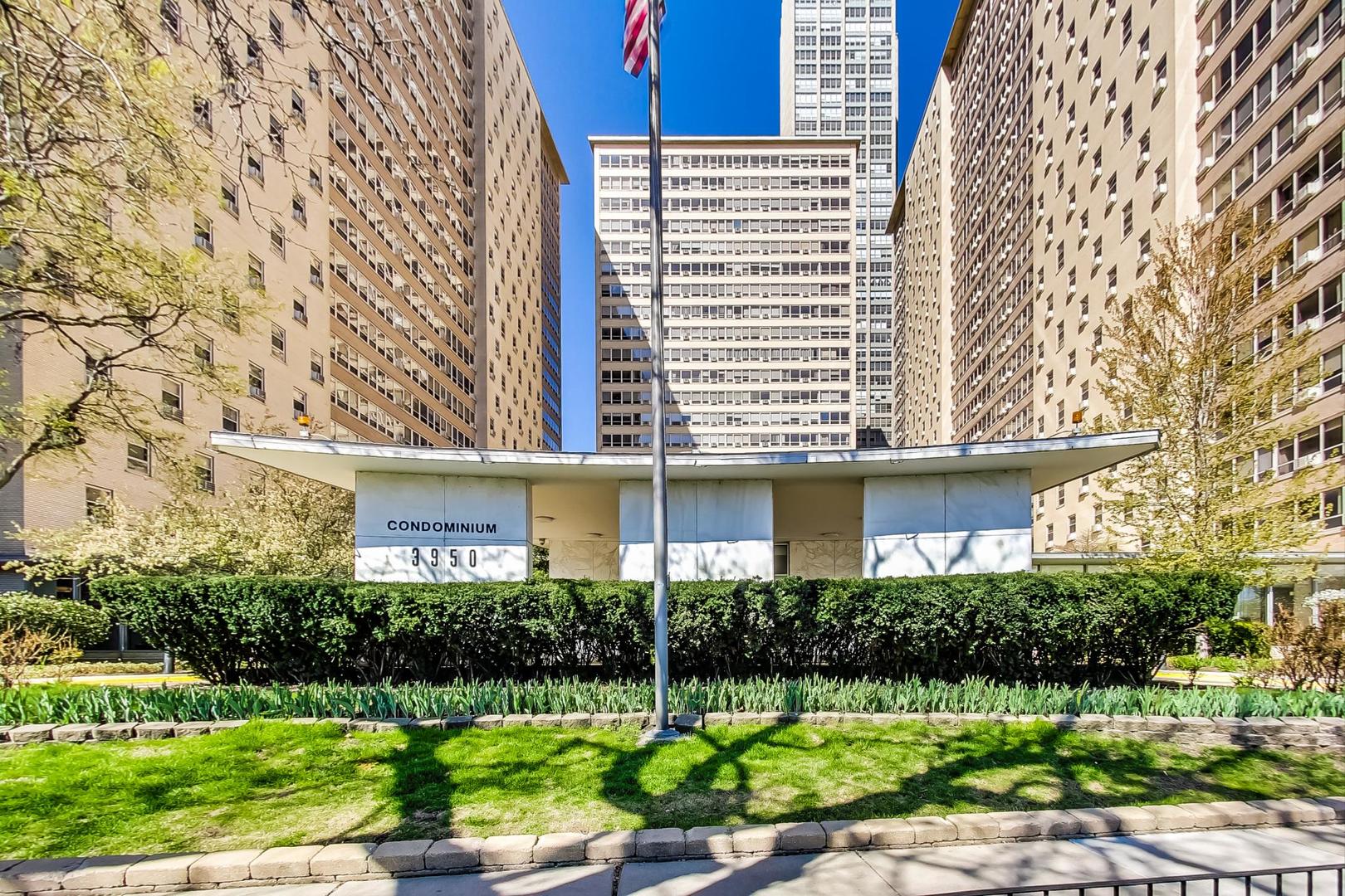 3950 N LAKE SHORE Drive Unit: 1411