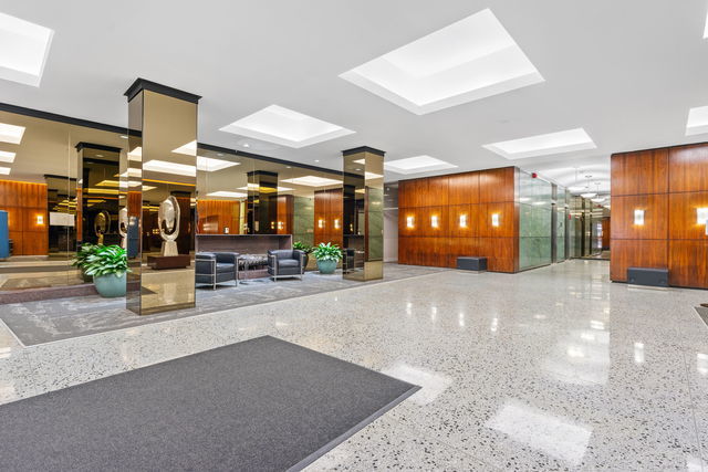 535 N Michigan Avenue Unit: 2205