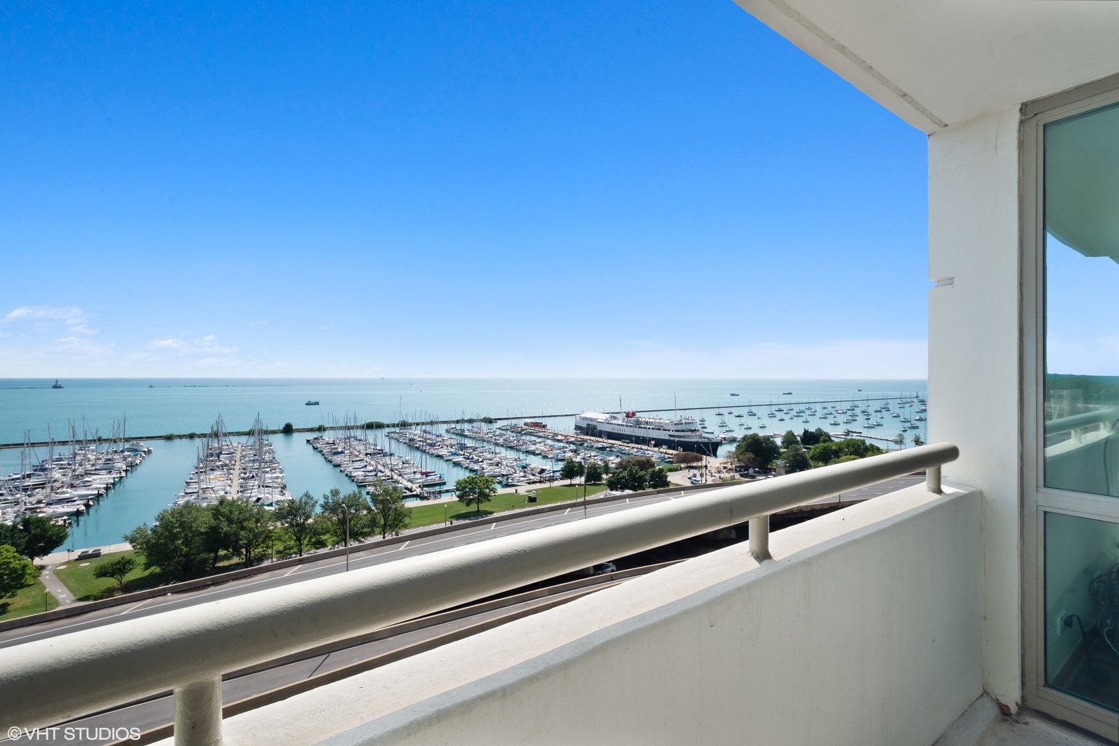 195 N HARBOR Drive Unit: 703