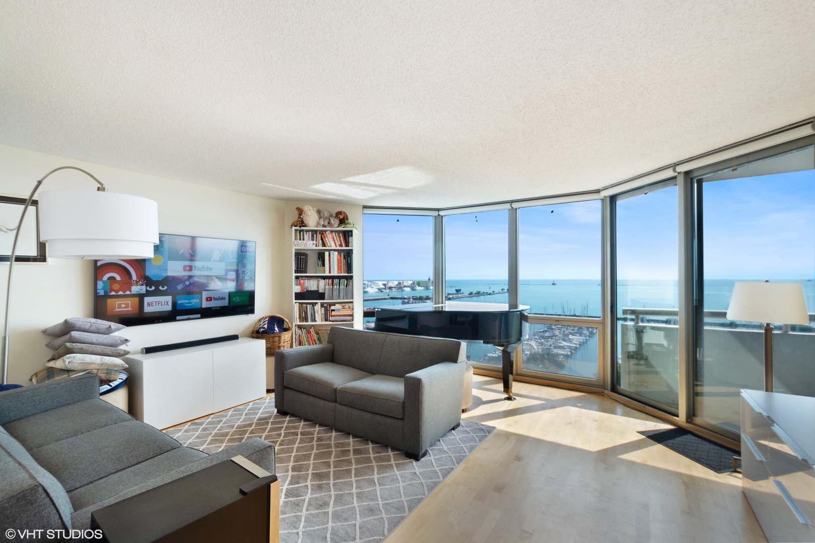 195 N HARBOR Drive Unit: 703