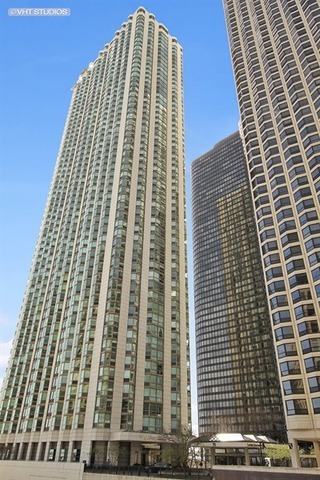 195 N HARBOR Drive Unit: 703
