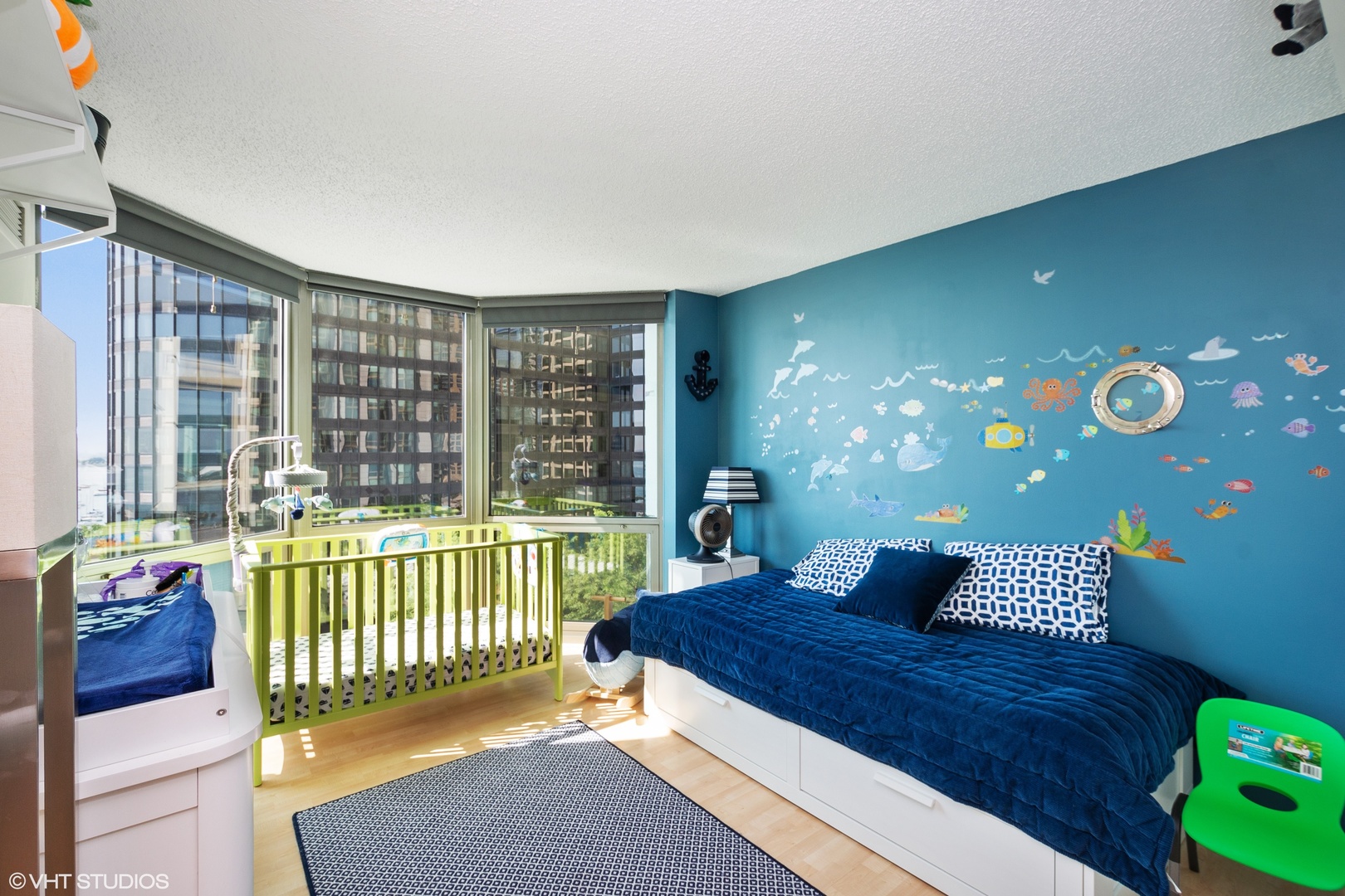 195 N HARBOR Drive Unit: 703