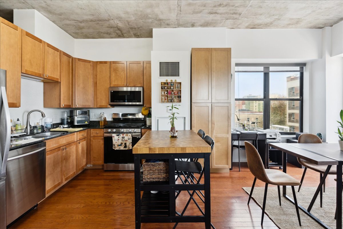 1122 W Catalpa Avenue Unit: 502