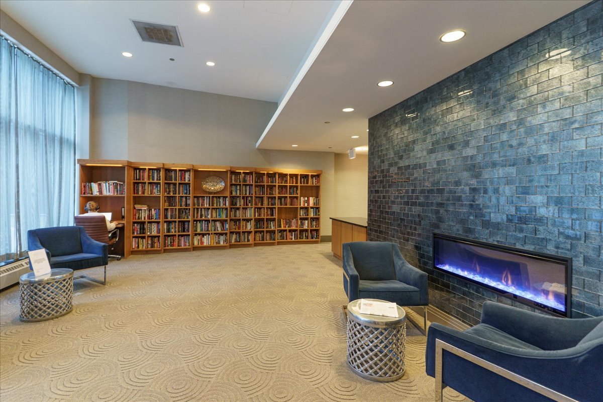 420 E Waterside Drive Unit: 509