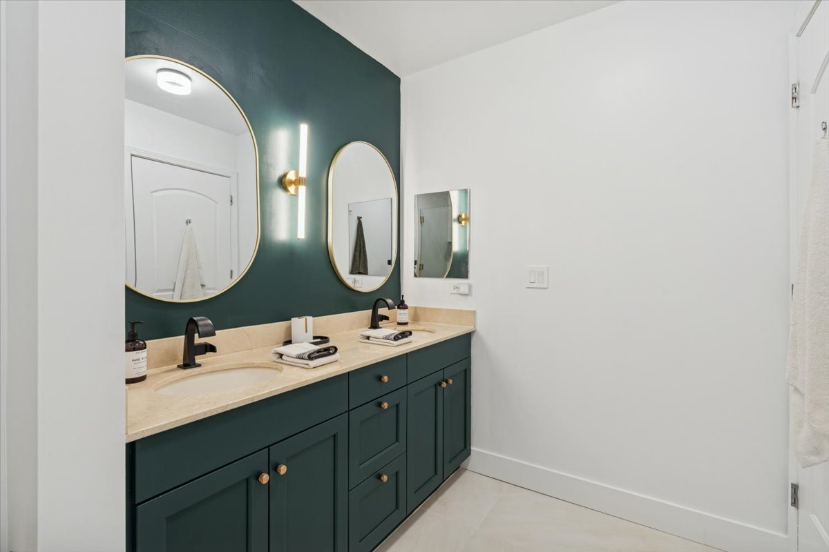 420 E Waterside Drive Unit: 509