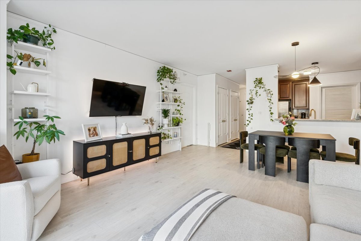 420 E Waterside Drive Unit: 509