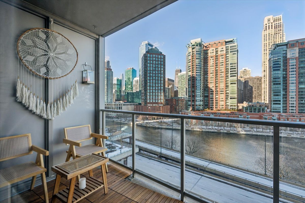 420 E Waterside Drive Unit: 509