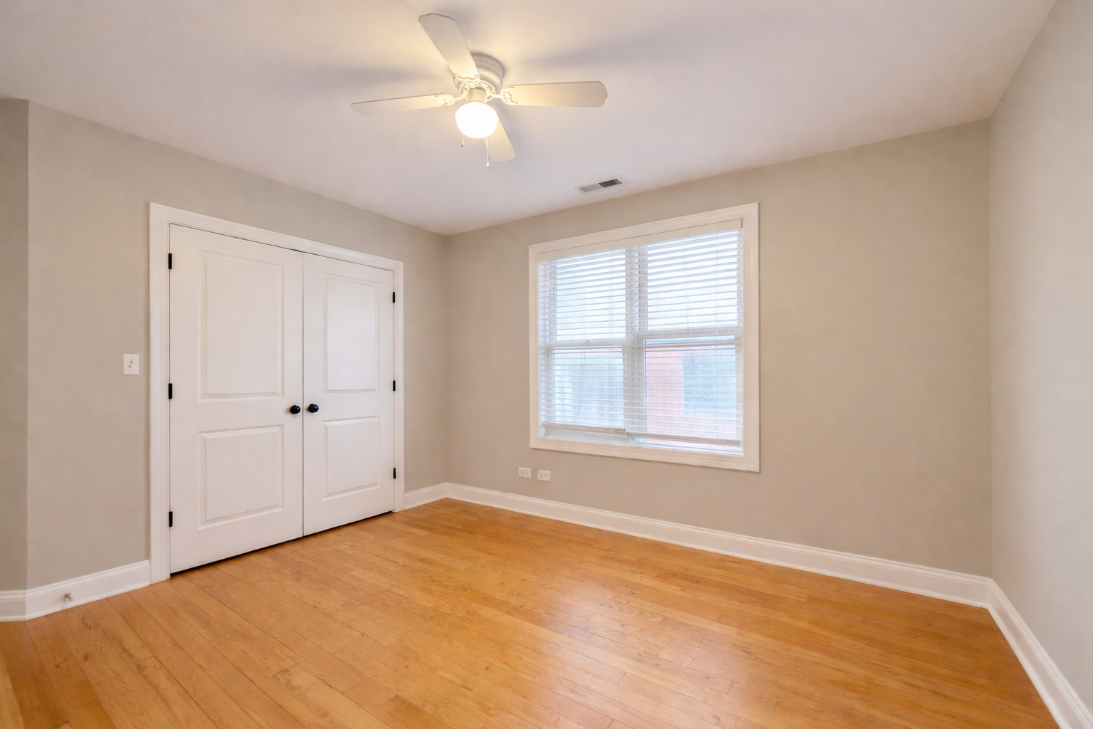 6621 S Ingleside Avenue Unit: 2N