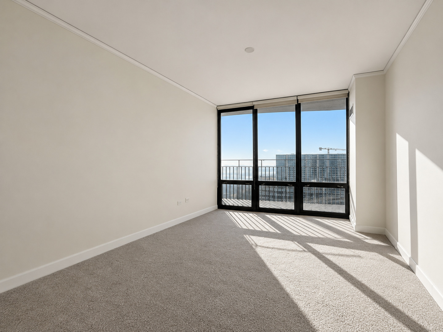 225 N Columbus Drive Unit: 7507