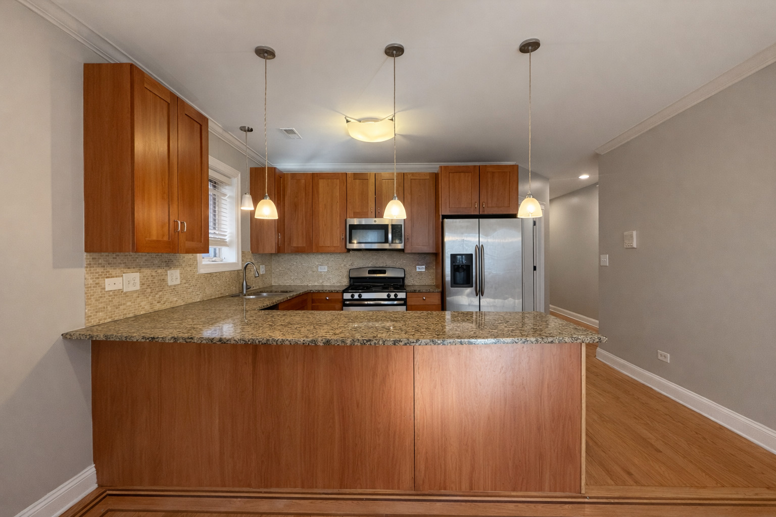 6621 S Ingleside Avenue Unit: 1S