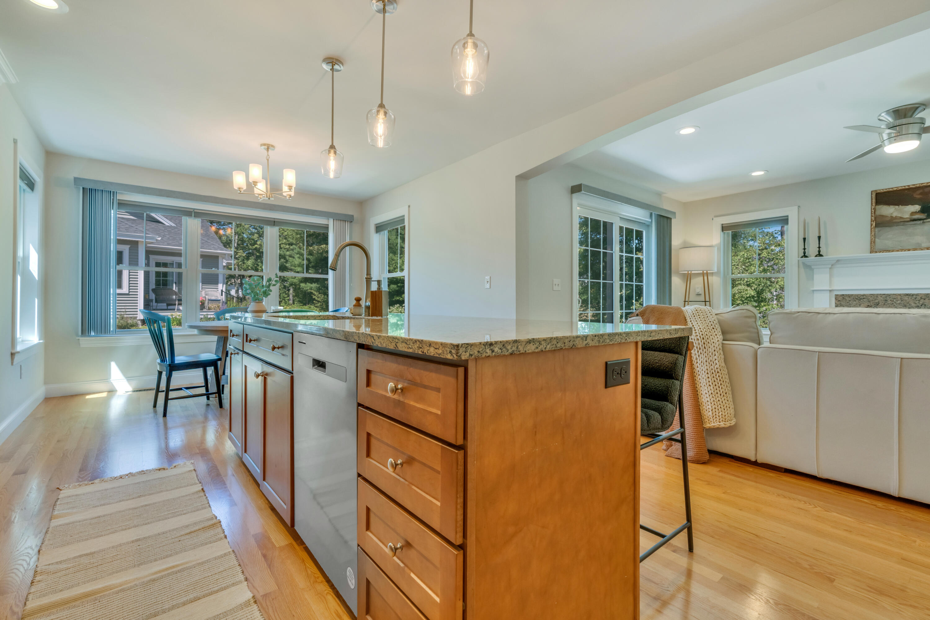 6 Roaring Rock Road, 0