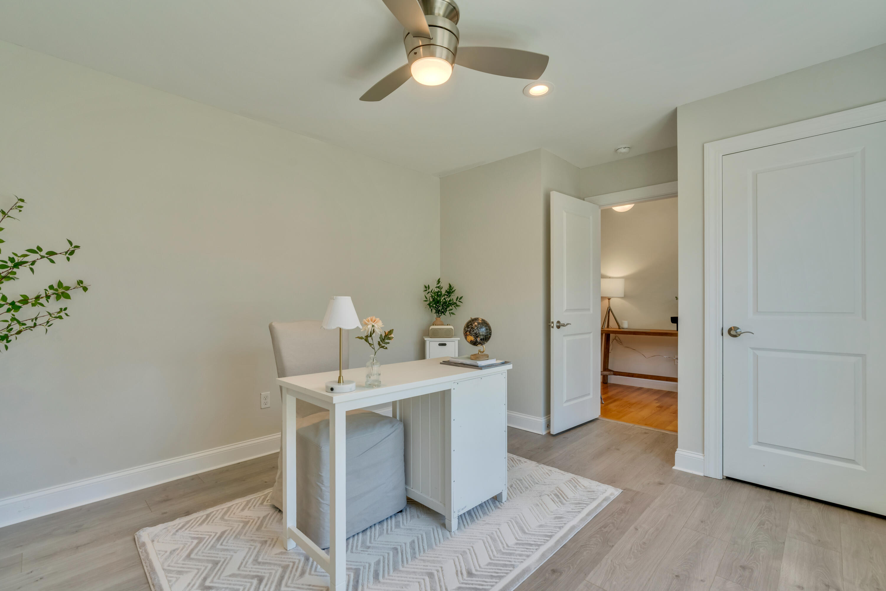 6 Roaring Rock Road, 0