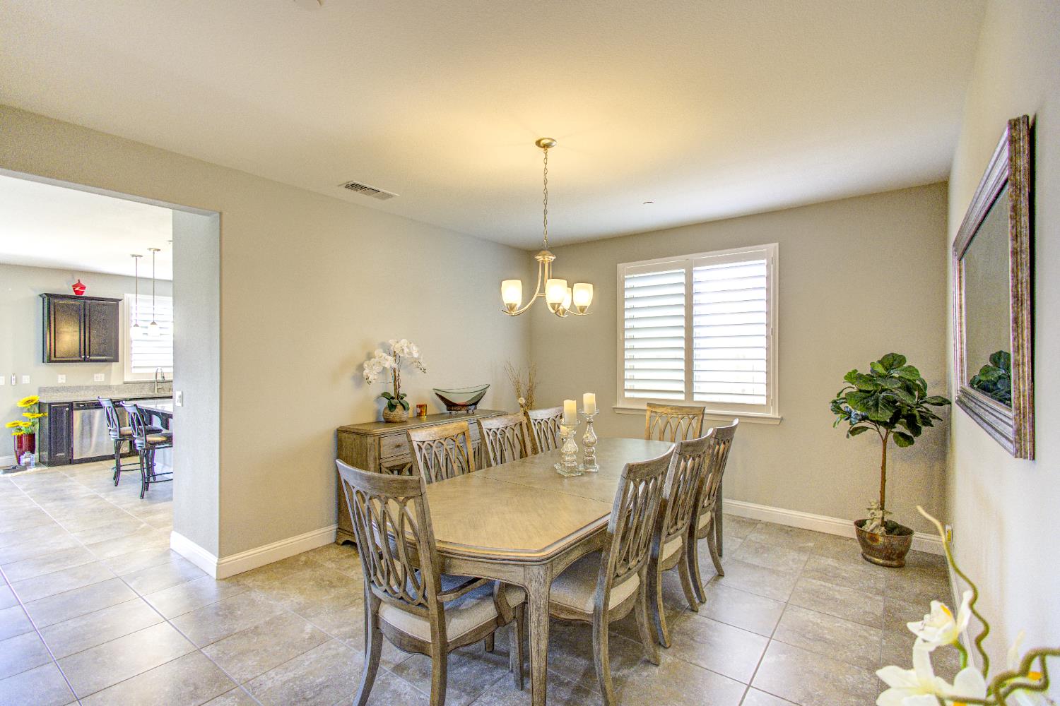 2286 N Janice Avenue