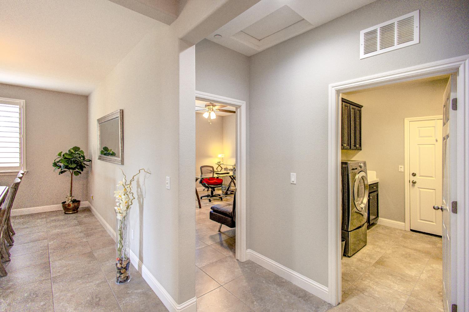 2286 N Janice Avenue