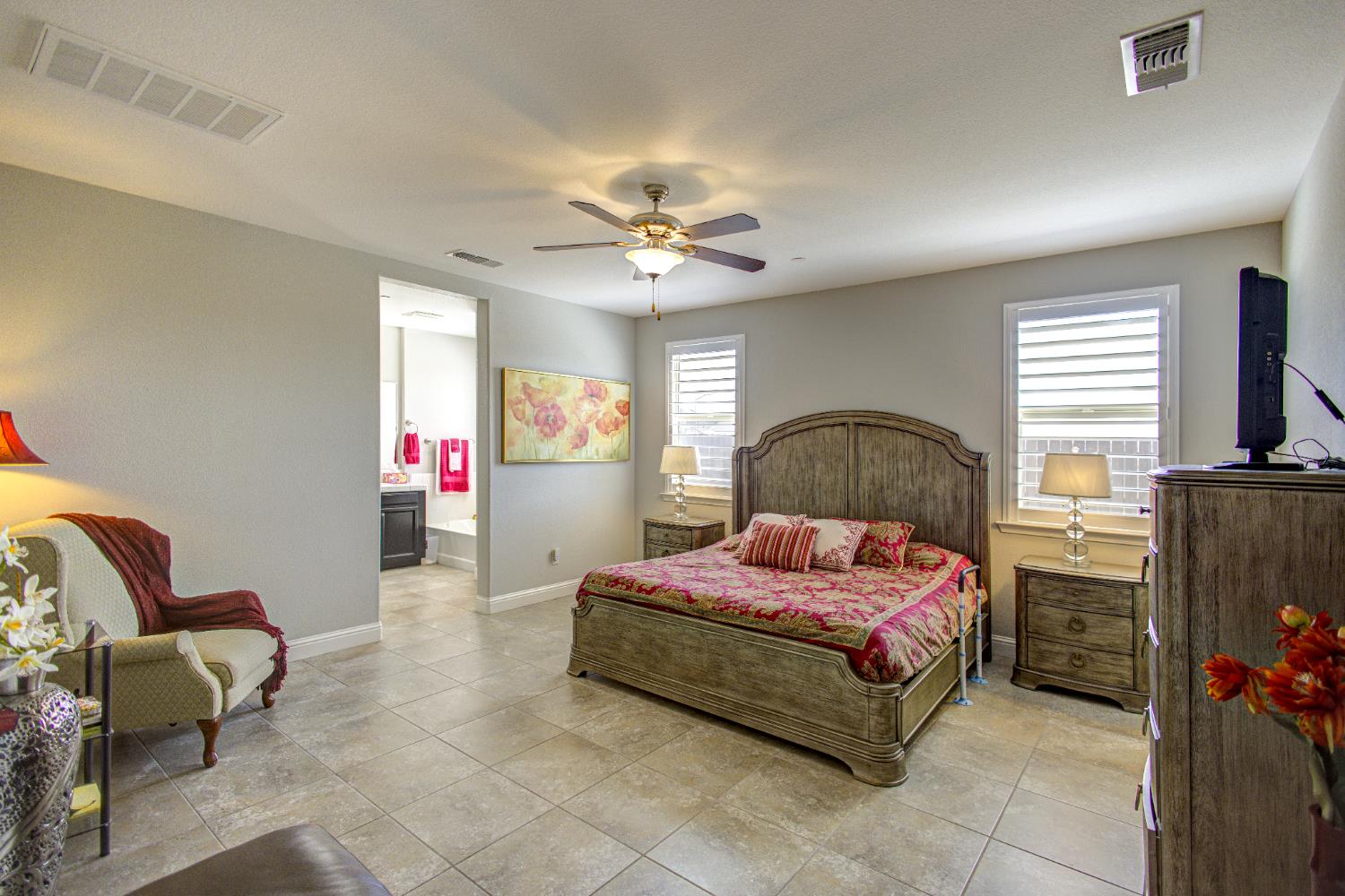 2286 N Janice Avenue