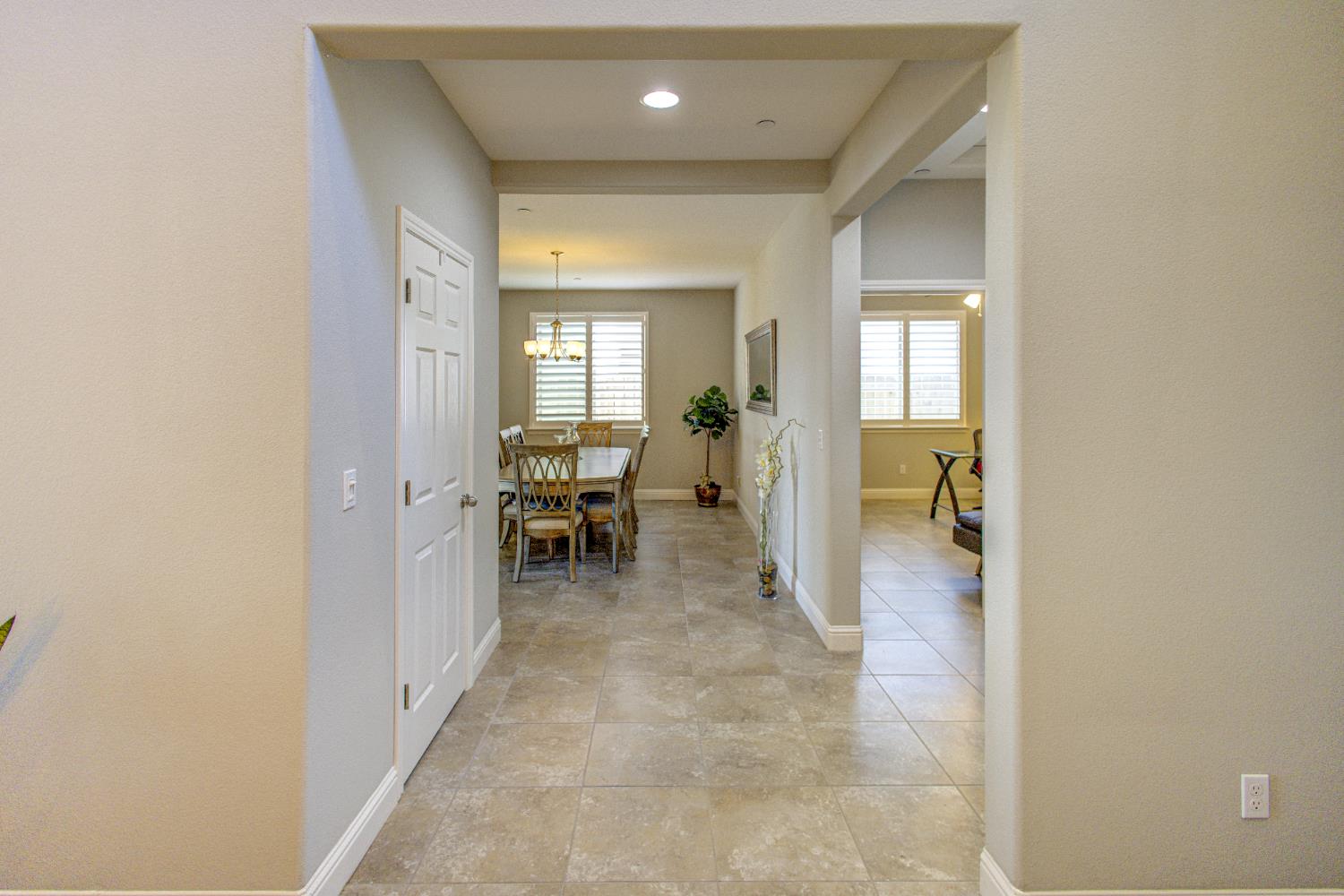 2286 N Janice Avenue