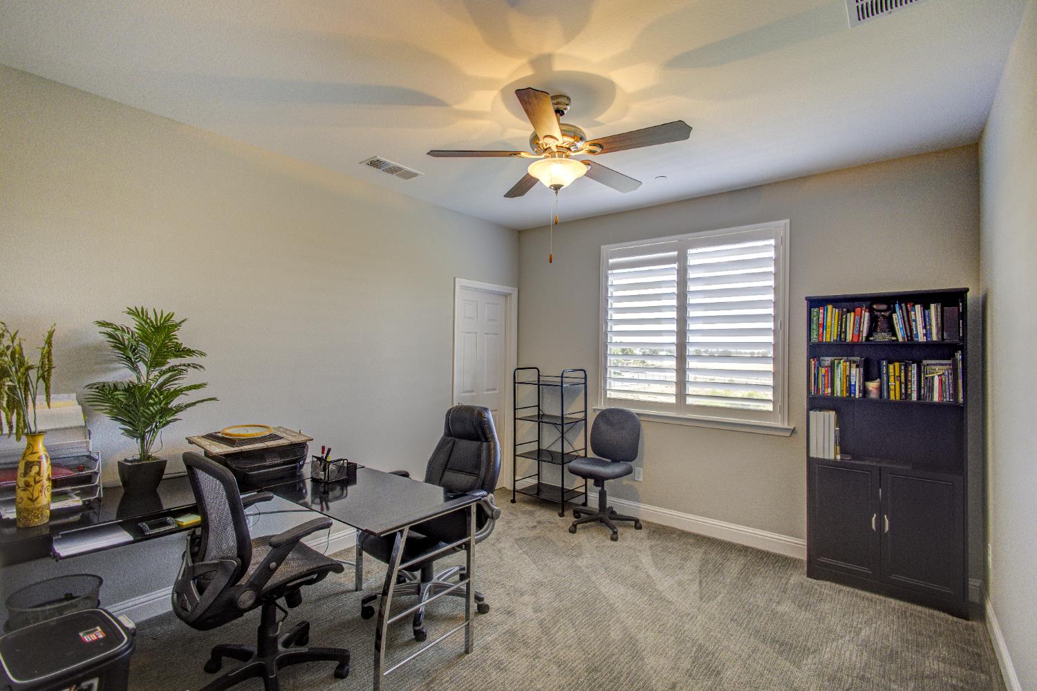 2286 N Janice Avenue