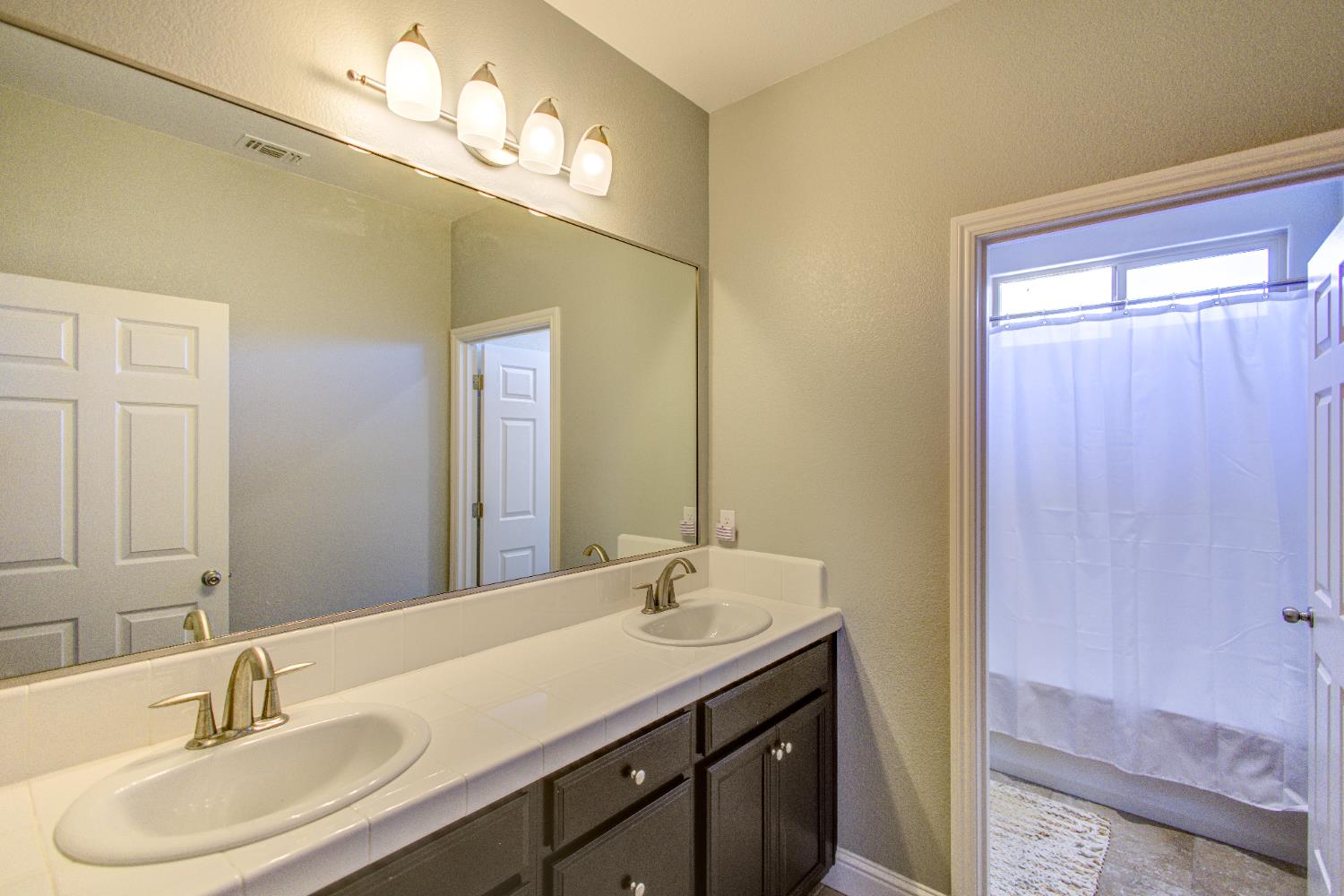 2286 N Janice Avenue