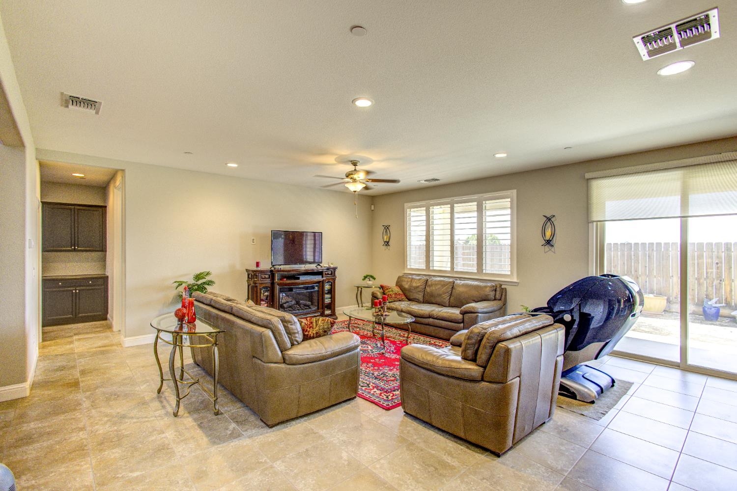 2286 N Janice Avenue