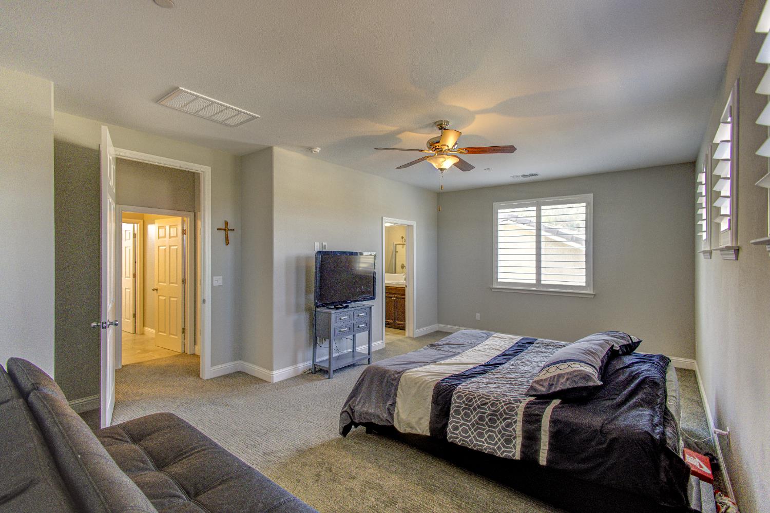 2286 N Janice Avenue